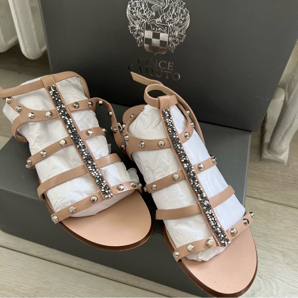 Vince Camuto Sandbar Gladiator Sandal Pale Pink with GunMetal Detail | Size
